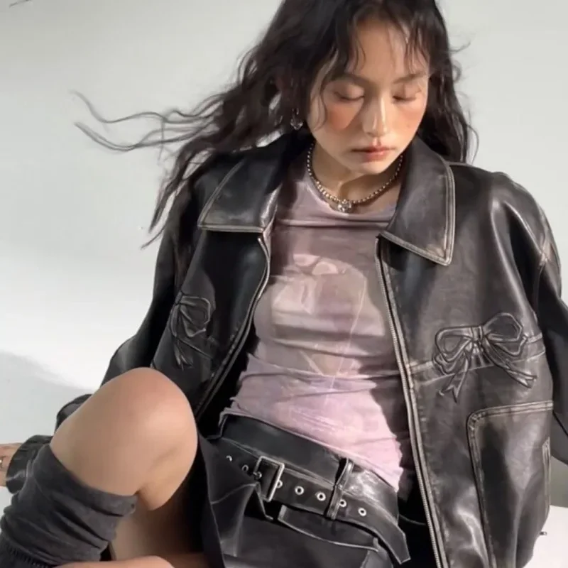 Bow Motorcycle Leather Jacket Female Autumn Fashion Zipper Polo-neck Tops Sweet Cool Personal Street Vintage Oversized Coats
Bow Motorcycle Leather Jacket Female Autumn Fashion Zipper Polo-neck Tops Sweet Cool Personal Street Vintage Oversized Coats