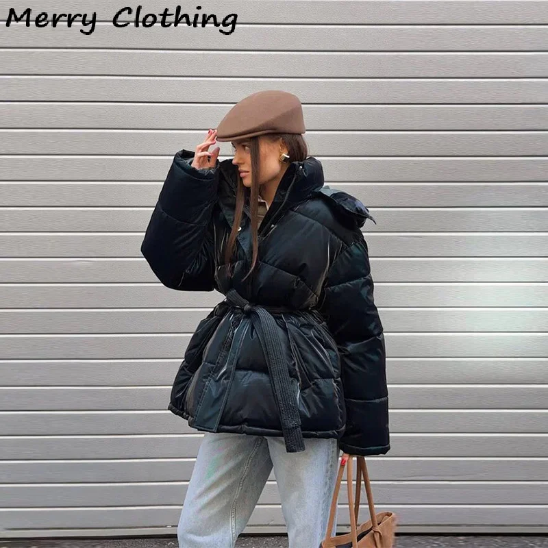 Зимнее утепленное блестящее женское хлопковое пальто с капюшоном и воротником-стойкой, куртки со съемным капюшоном на шнуровке, новинка 2026 года, теплая женская верхняя одежда
Зимнее утепленное блестящее женское хлопковое пальто с капюшоном и воротником-стойкой, куртки со съемным капюшоном на шнуровке, новинка 2026 года, теплая женская верхняя одежда