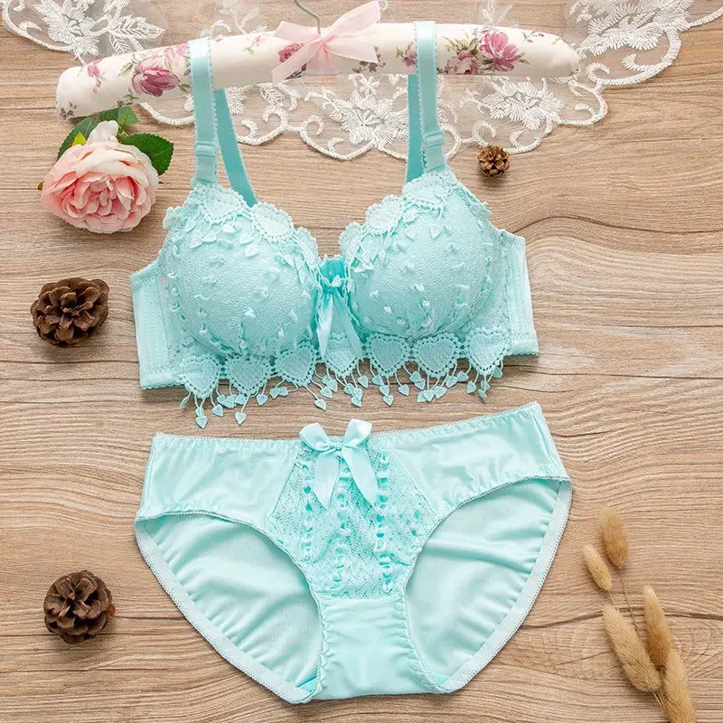 New Top Japanese Bra Set Women Lace Underwear Set Embroidery Bra Set A B Cup Brassiere Wireless Bra Push Up Sexy Lingerie set
New Top Japanese Bra Set Women Lace Underwear Set Embroidery Bra Set A B Cup Brassiere Wireless Bra Push Up Sexy Lingerie set