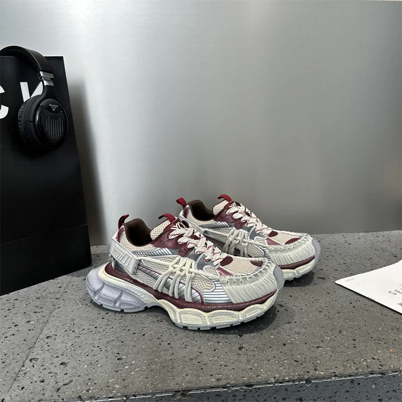 Lovers Casual Sneakers High Quality Light Breathable Sport Designers Athletic Woman Shoes Man Trainer Running Shoes
Lovers Casual Sneakers High Quality Light Breathable Sport Designers Athletic Woman Shoes Man Trainer Running Shoes