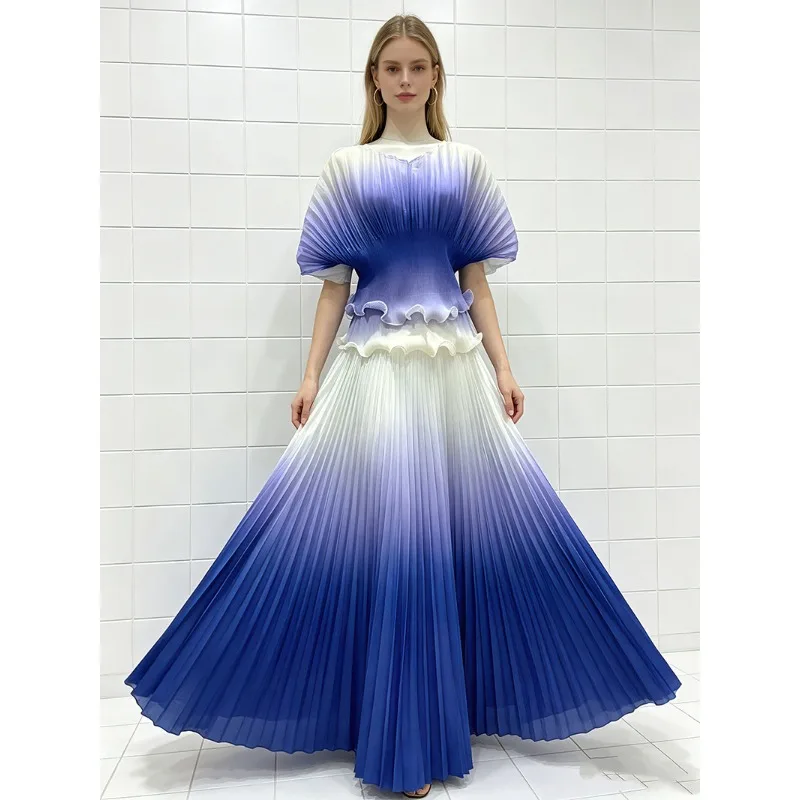 Miyake Pleated Skirt Set 2026 Summer New Gradient Loose Batwing Sleeve Top Elastic Waist Pleated Skirt 2-Piece Women's Clothing
Miyake Pleated Skirt Set 2026 Summer New Gradient Loose Batwing Sleeve Top Elastic Waist Pleated Skirt 2-Piece Women's Clothing