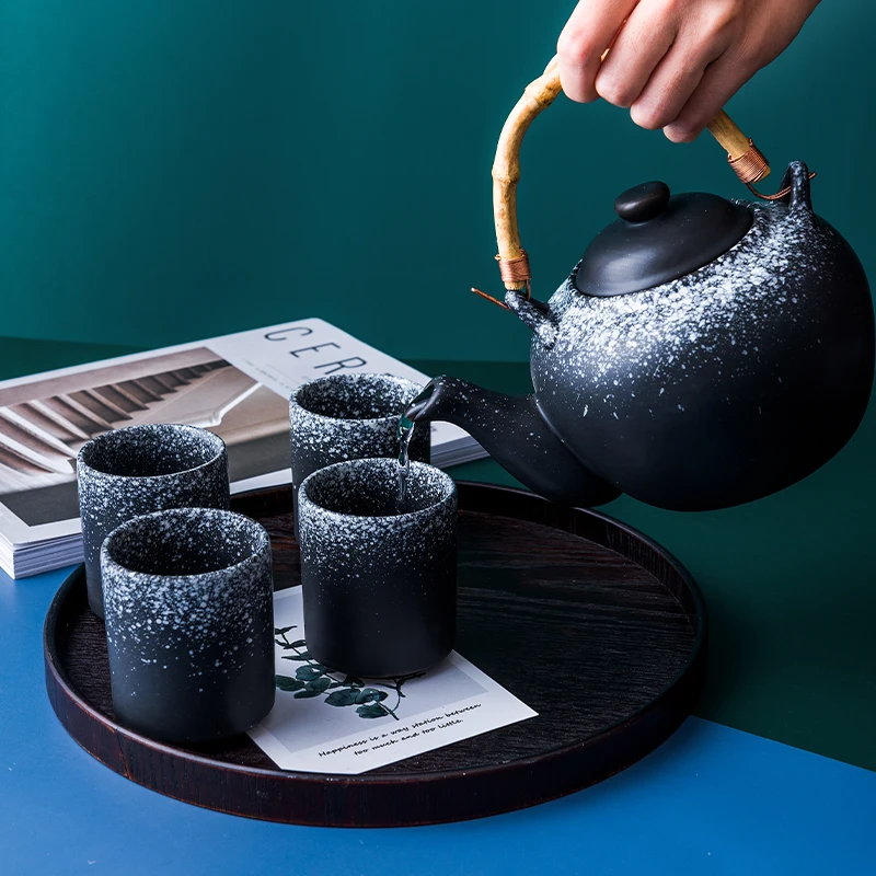 Japanese Style Tea Set Teapot Ceramic Household Tea Maker Drinking Tea Cup Single Pot Creative Bamboo Handle Por Teapot Set
Japanese Style Tea Set Teapot Ceramic Household Tea Maker Drinking Tea Cup Single Pot Creative Bamboo Handle Por Teapot Set