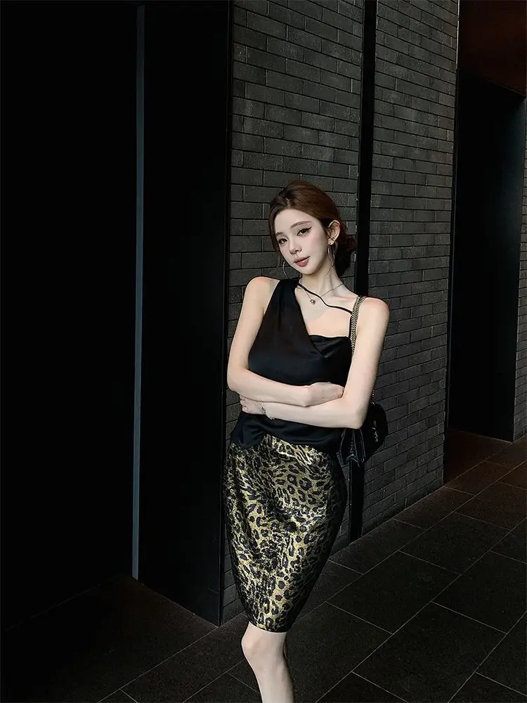 Skirts Korean Style Women Asymmetrical Draped Party Evening Stylish Elegant Distinctive Unique Fashionable Dressy Occasion Urban
Skirts Korean Style Women Asymmetrical Draped Party Evening Stylish Elegant Distinctive Unique Fashionable Dressy Occasion Urban