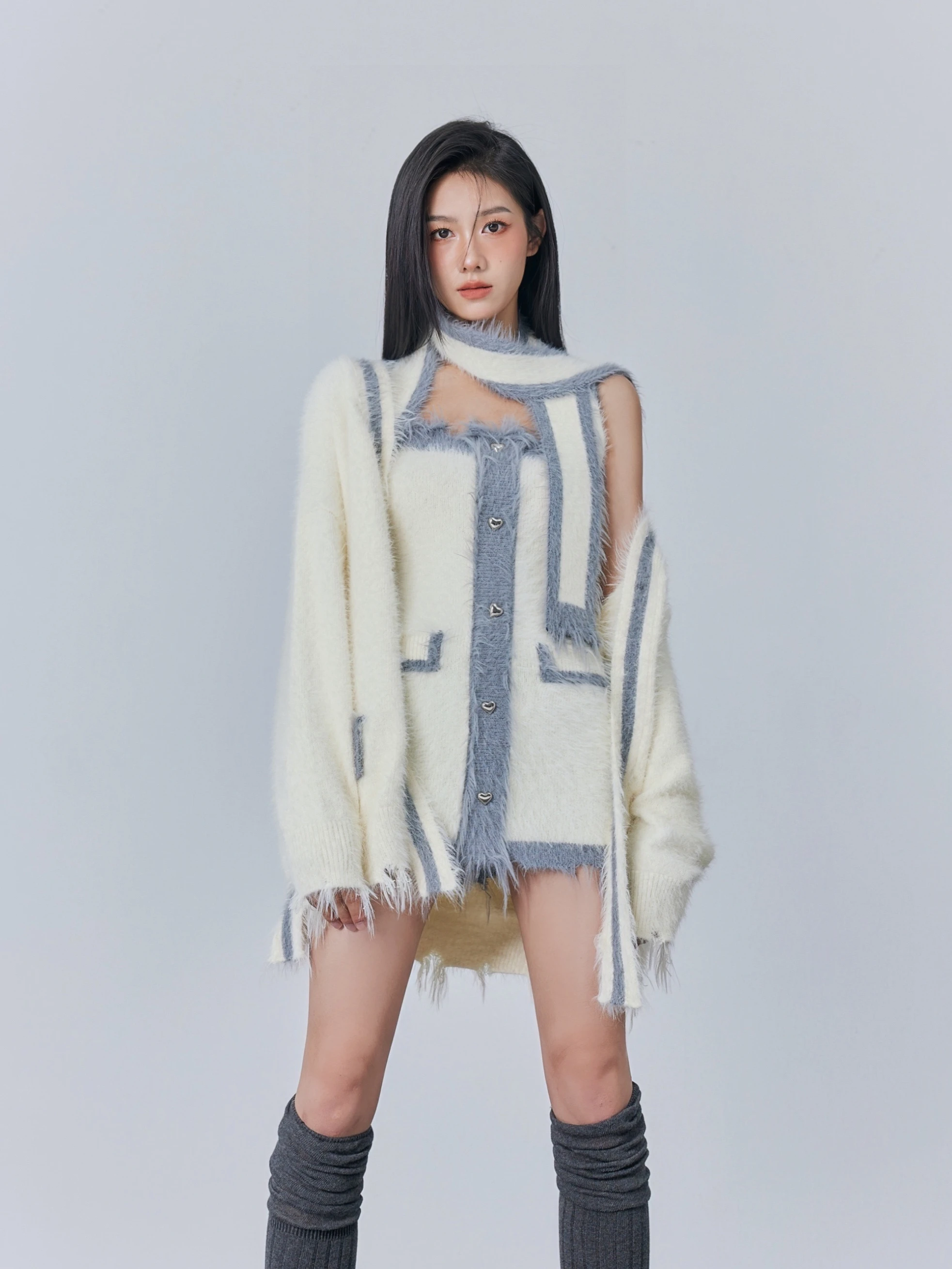 Женский кардиган OthJul Early Spring: свободный, с V-образным вырезом, белый, вязаный, длинный рукав, мягкий, уютный, средней длины
Женский кардиган OthJul Early Spring: свободный, с V-образным вырезом, белый, вязаный, длинный рукав, мягкий, уютный, средней длины