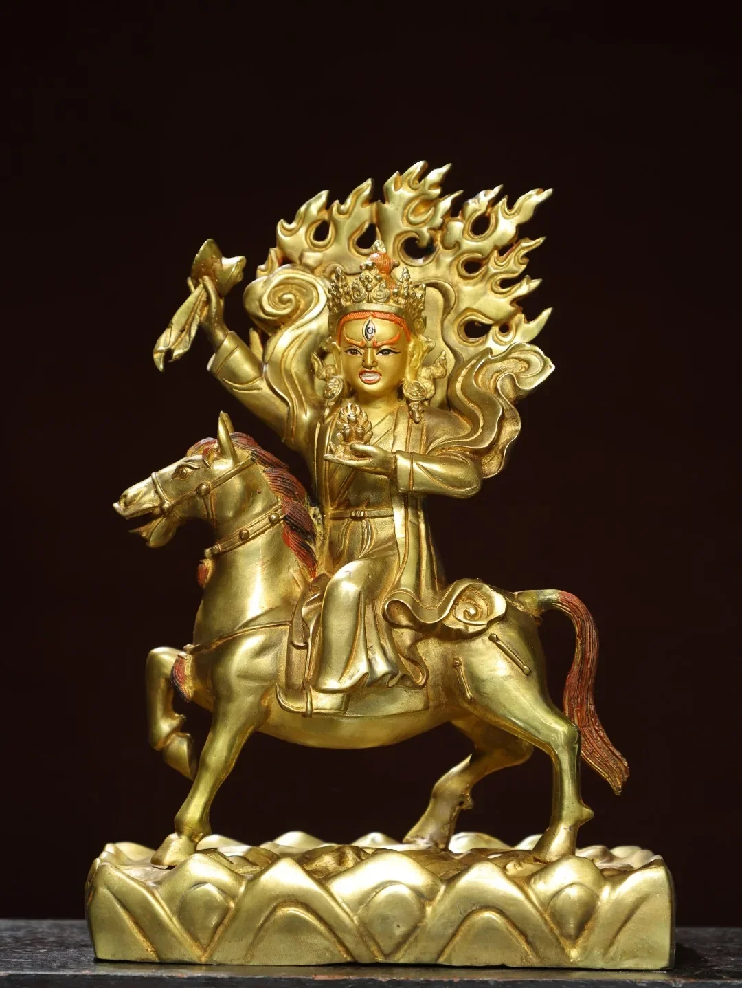 13"Tibetan Temple Collection Old Bronze Gilded Cinnabar Face Painting Palden Lhamo Sitting Buddha Riding Mount Worship Hall
13"Tibetan Temple Collection Old Bronze Gilded Cinnabar Face Painting Palden Lhamo Sitting Buddha Riding Mount Worship Hall