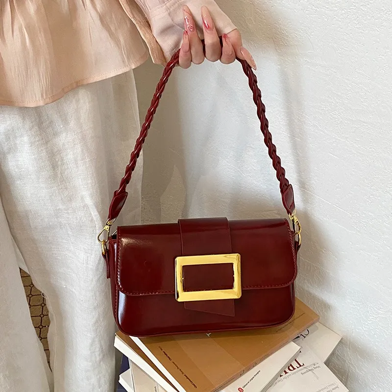 Fashionable Diaper Bag High End Minimalist Leather Crossbody Handbag For Women Luxury Tote Casual Vintage Style
Fashionable Diaper Bag High End Minimalist Leather Crossbody Handbag For Women Luxury Tote Casual Vintage Style
