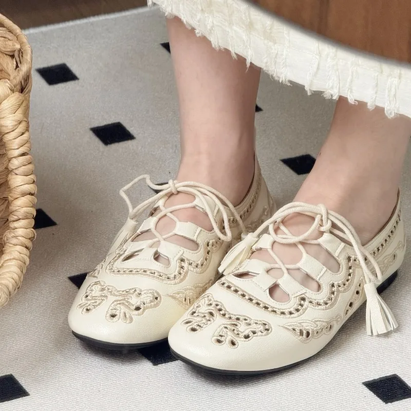 Retro Womens Shoes French Style Genuine Leather Casual Shoes for Woman Fashion Hollowed Out Sandals Designer Shoes Zapatos Mujer
Retro Womens Shoes French Style Genuine Leather Casual Shoes for Woman Fashion Hollowed Out Sandals Designer Shoes Zapatos Mujer