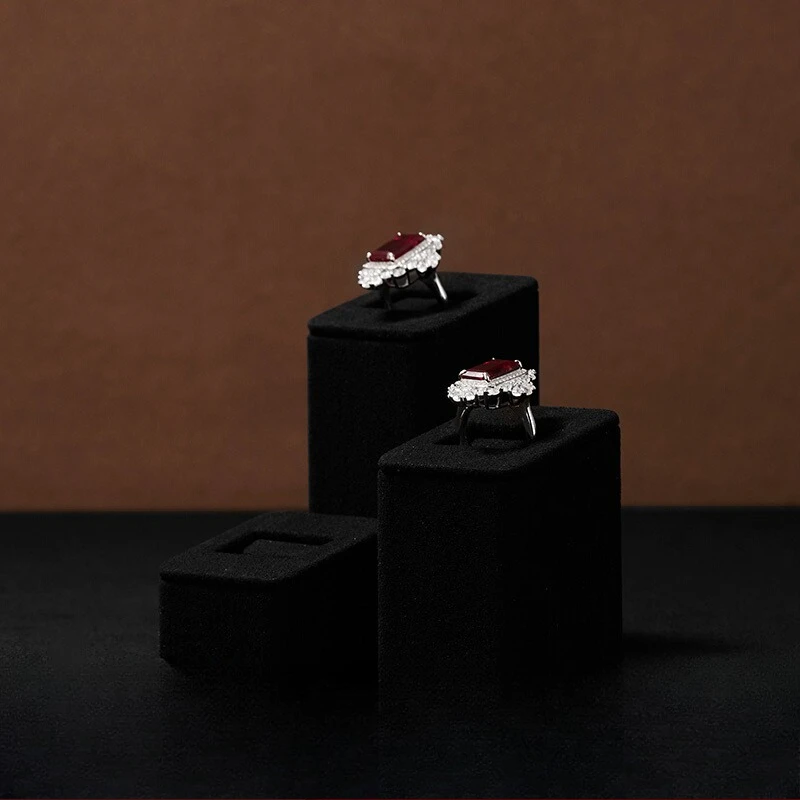 Подставка для ювелирных изделий, кольцо, сиденье, реквизит для ювелирных изделий, сиденье, стойка, дисплей, кольцо, сиденье, живой реквизит
Подставка для ювелирных изделий, кольцо, сиденье, реквизит для ювелирных изделий, сиденье, стойка, дисплей, кольцо, сиденье, живой реквизит