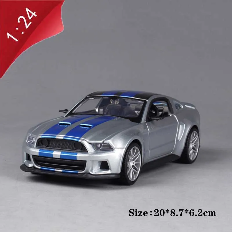 Модель спортивного автомобиля Mustang GT из металлического сплава, 1:24 пропорции
Модель спортивного автомобиля Mustang GT из металлического сплава, 1:24 пропорции