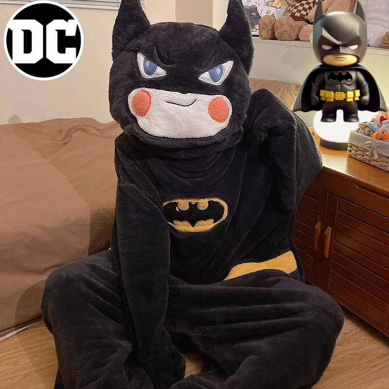 DC Batman крутая креативная зимняя новая свободная удобная домашняя одежда с мультяшным узором, мягкая приятная для кожи пижама-комбинезон из кораллового флиса
DC Batman крутая креативная зимняя новая свободная удобная домашняя одежда с мультяшным узором, мягкая приятная для кожи пижама-комбинезон из кораллового флиса