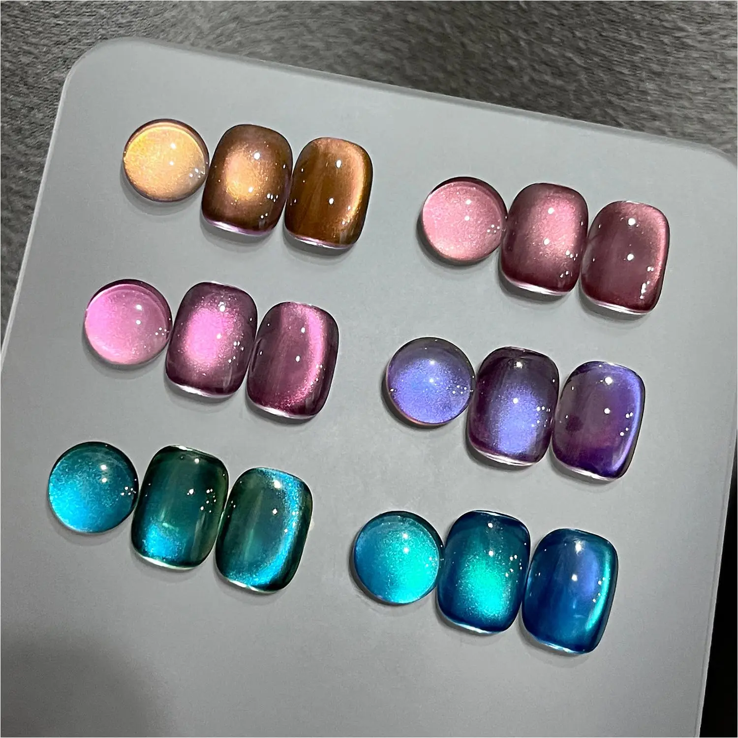 Glitter Cat Eye Gel Nail Polish Set with Magnet, 6 Colors for Holographic Nail Art DIY at Home
Glitter Cat Eye Gel Nail Polish Set with Magnet, 6 Colors for Holographic Nail Art DIY at Home