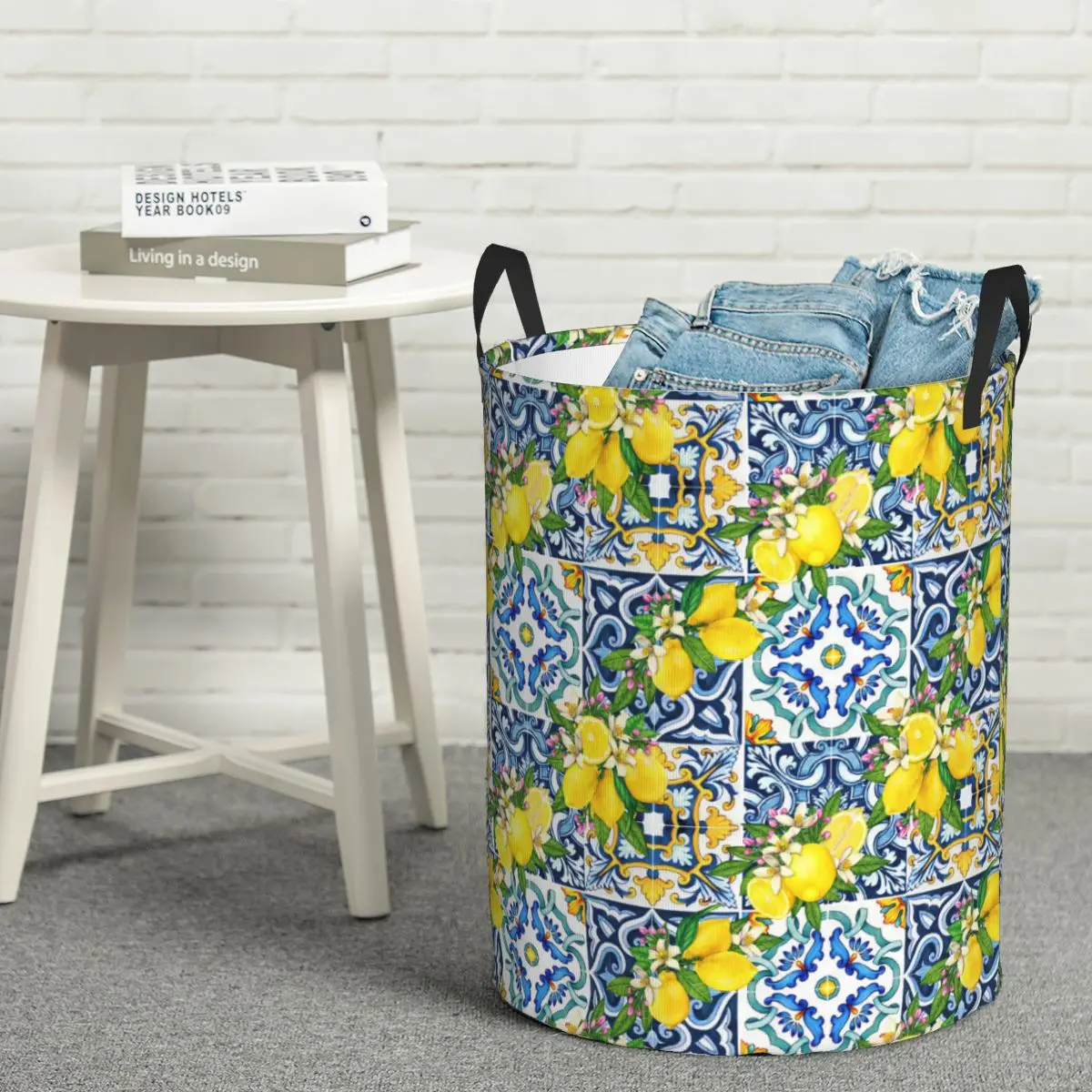 Сборник белья Яркая средиземноморская сицилийская плитка с цитрусовыми и лимонами Корзина для белья Детская корзина для стирки Домашний органайзер
Сборник белья Яркая средиземноморская сицилийская плитка с цитрусовыми и лимонами Корзина для белья Детская корзина для стирки Домашний органайзер