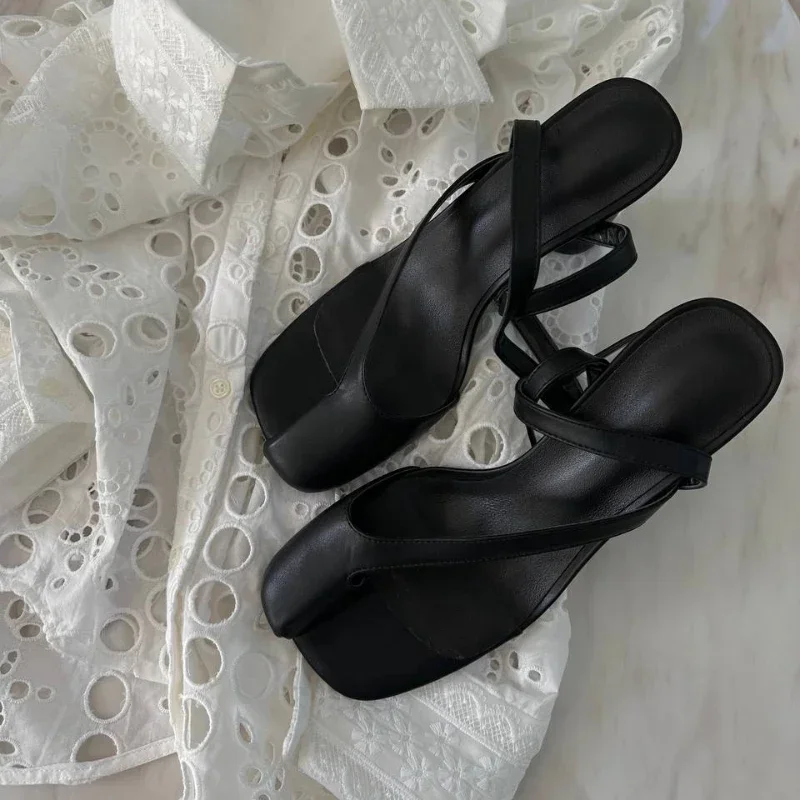 Split Toe Tabi High Heels Sandals Women Summer Solid Color Ankle Strap Buckle Elegant Sandals High Street Girl Fashion Shoes 
Split Toe Tabi High Heels Sandals Women Summer Solid Color Ankle Strap Buckle Elegant Sandals High Street Girl Fashion Shoes