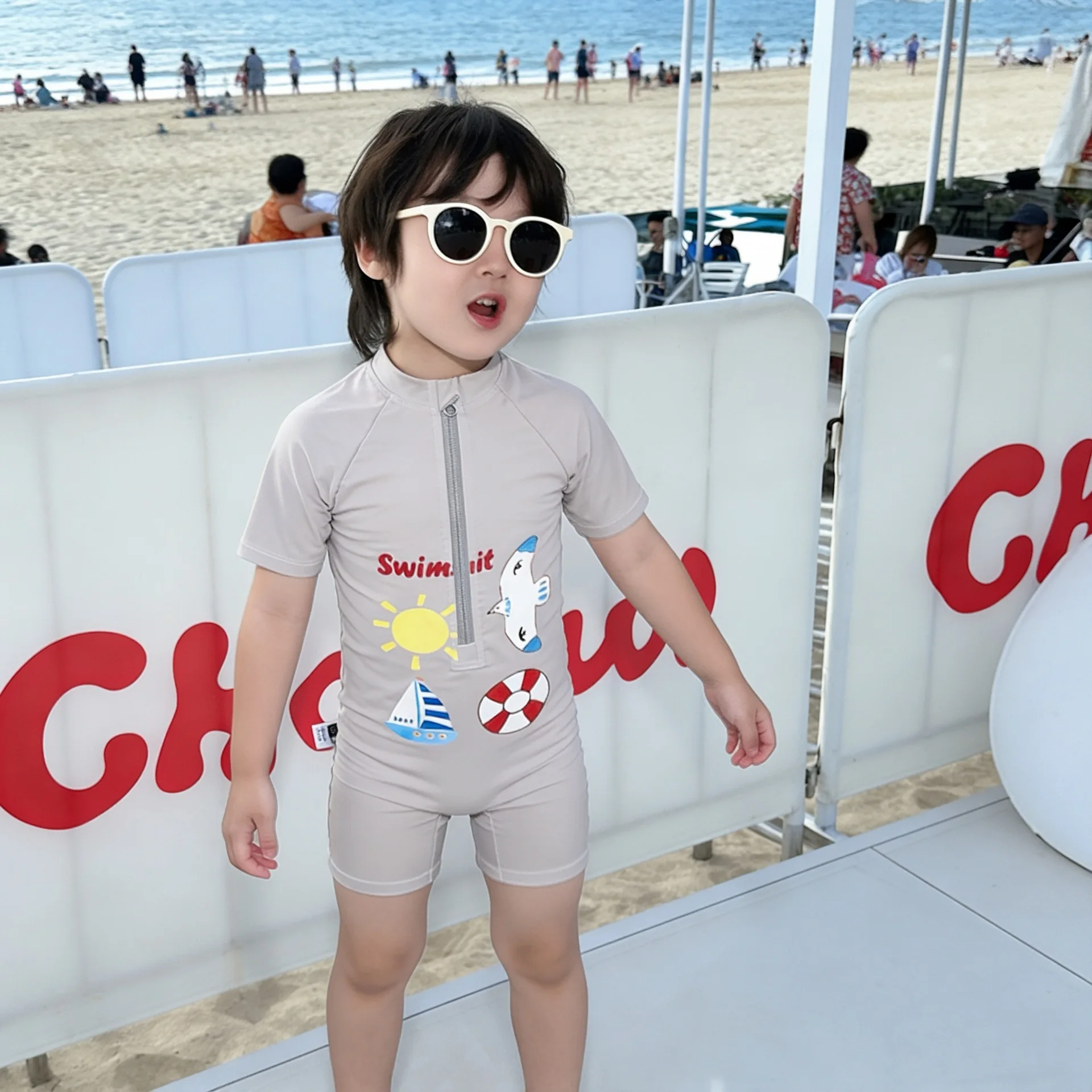 2026 Summer Children's Short sleeved Shorts Beach Vacation Quick drying Cute Pattern Swimsuit
2026 Summer Children's Short sleeved Shorts Beach Vacation Quick drying Cute Pattern Swimsuit