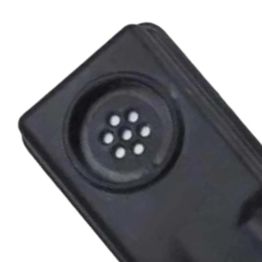 6411-9123-861 64119123861 Engine Gas Temperature Sensor For BMW 5 6 7 For X3 Series 528I For F10 2011 2012 2013
6411-9123-861 64119123861 Engine Gas Temperature Sensor For BMW 5 6 7 For X3 Series 528I For F10 2011 2012 2013