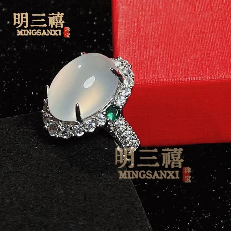 Fashionable vintage 925 silver-plated gemstone ring inlaid with high-quality chalcedony,
Fashionable vintage 925 silver-plated gemstone ring inlaid with high-quality chalcedony,