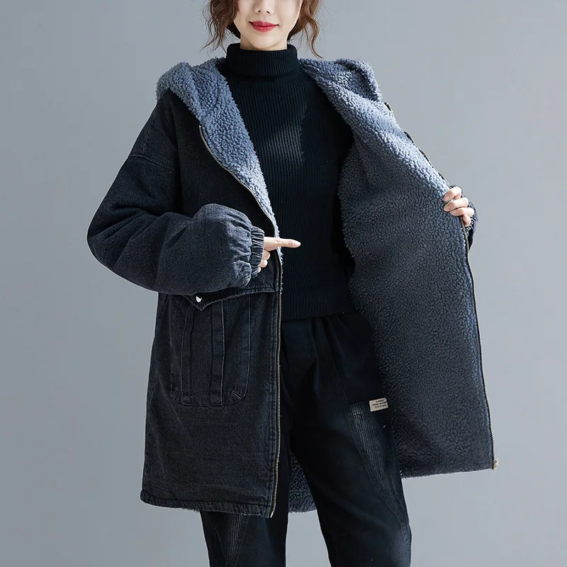 Winter new plus-size hooded jacket fashion women's casual loose lambswool plus velvet cotton-padded denim jacket
Winter new plus-size hooded jacket fashion women's casual loose lambswool plus velvet cotton-padded denim jacket