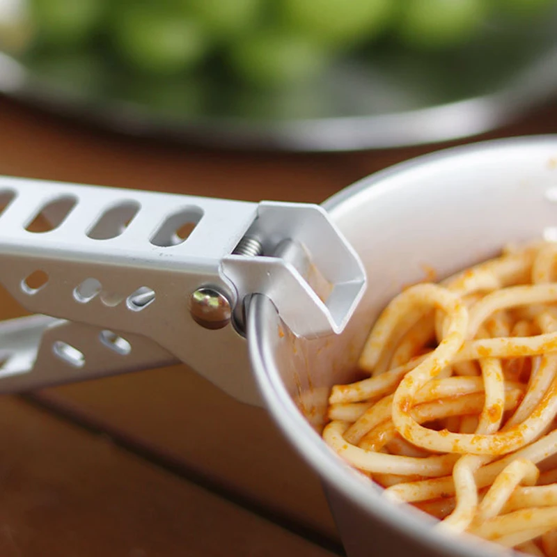 A Tool For Safely Handling Hot Pots, Pans, And Bowls While Camping Outdoors, Hiking, Cooking, Having A Picnic, Or Barbecuing.
A Tool For Safely Handling Hot Pots, Pans, And Bowls While Camping Outdoors, Hiking, Cooking, Having A Picnic, Or Barbecuing.