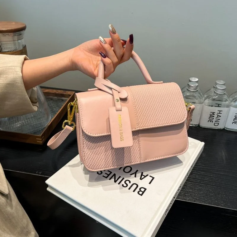 Luxury Brand Leather Women's Handbag Fashionable Elegant Popular Classic Designer Trendy Vintage Bag
Luxury Brand Leather Women's Handbag Fashionable Elegant Popular Classic Designer Trendy Vintage Bag