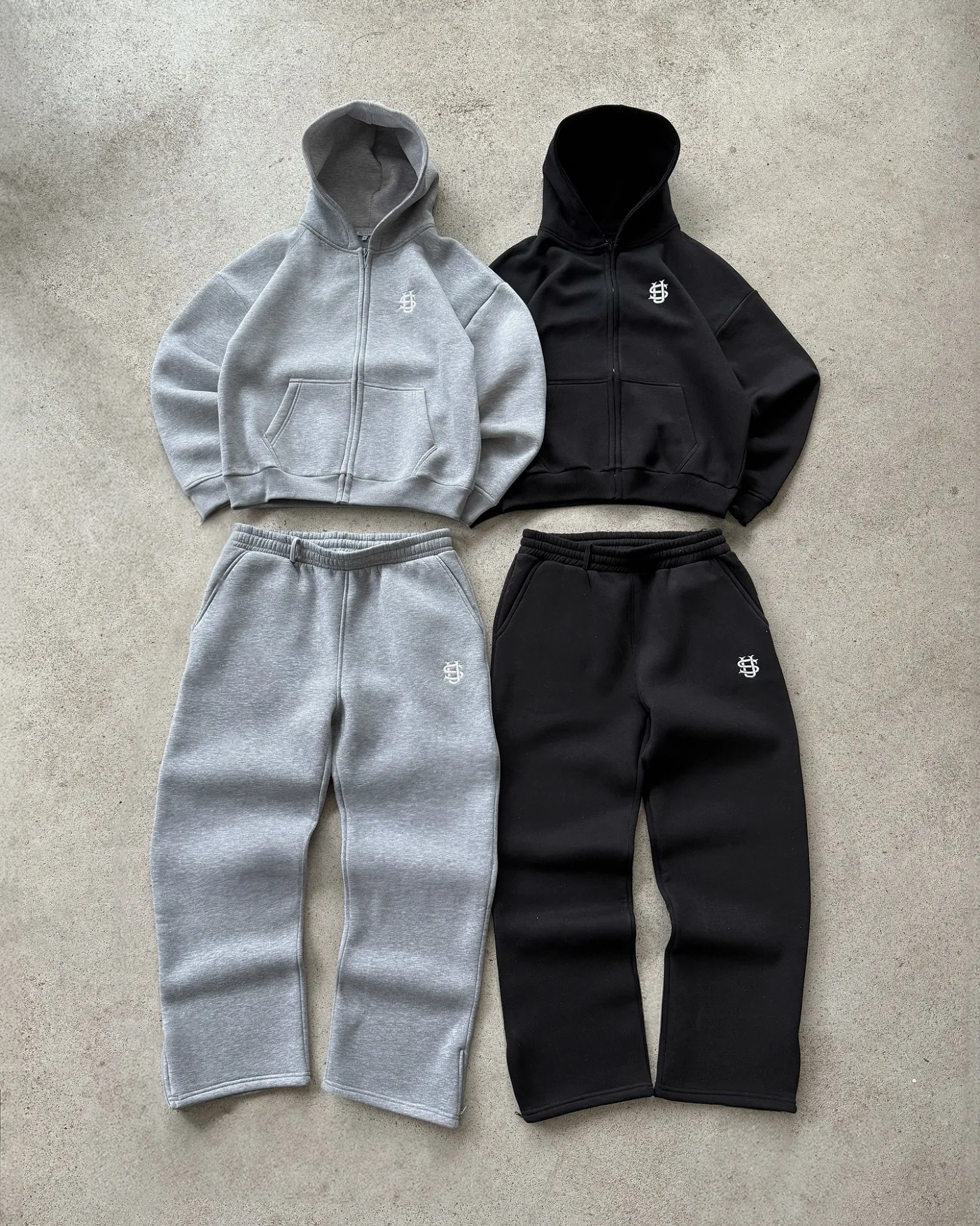 Letter Embroidery Zipper Casual Men's Sets Y2K Harajuku Fashion Retro Women Hoodies Couple Sweatshirts Sweatpants two-piece suit
Letter Embroidery Zipper Casual Men's Sets Y2K Harajuku Fashion Retro Women Hoodies Couple Sweatshirts Sweatpants two-piece suit