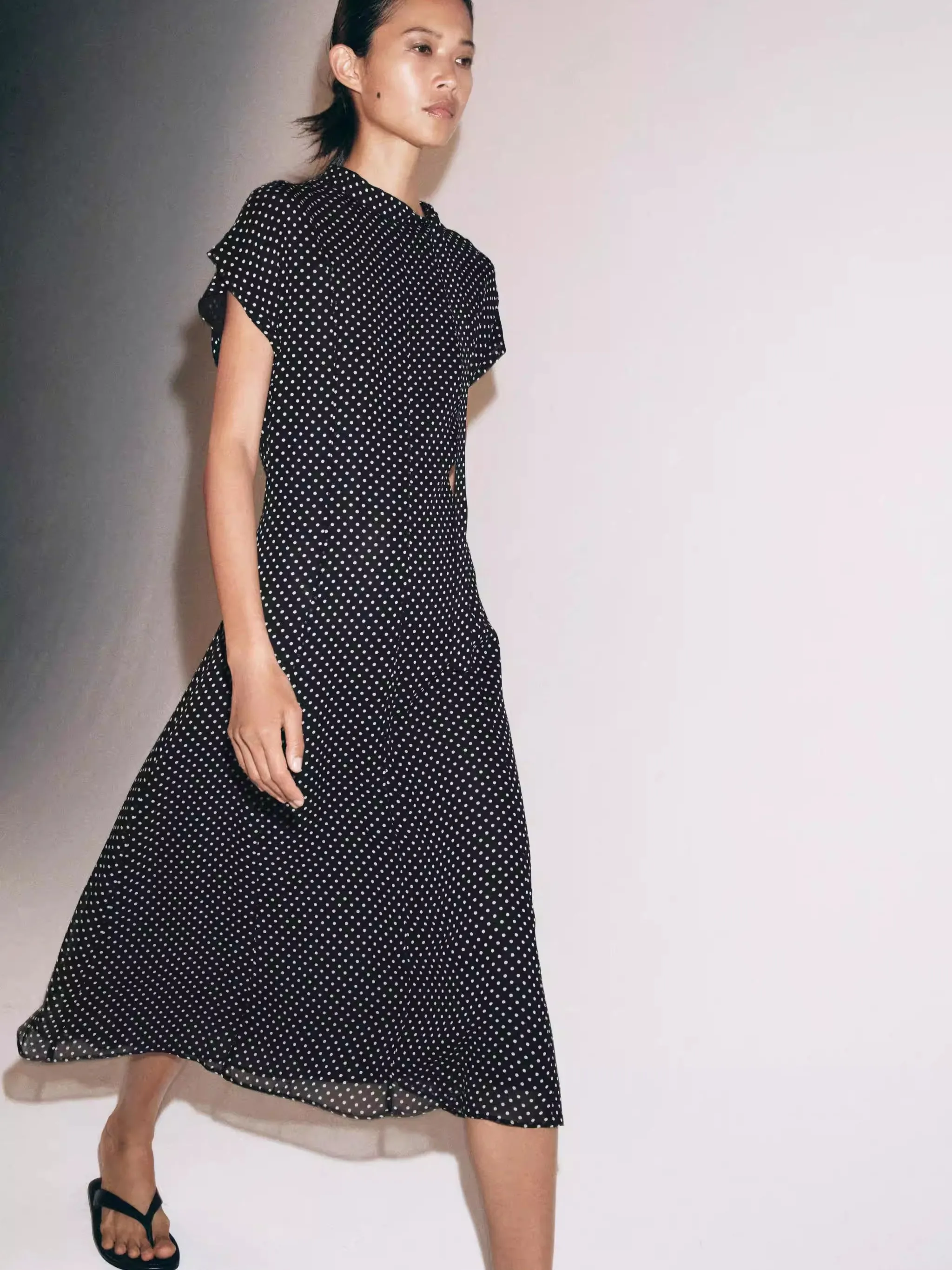 Summer New Women's Midi Dr Polka Dot ort Sve round Ne Holiday Sle ZA2026 25-35 Years Old 2026 Summer Collection
Summer New Women's Midi Dr Polka Dot ort Sve round Ne Holiday Sle ZA2026 25-35 Years Old 2026 Summer Collection