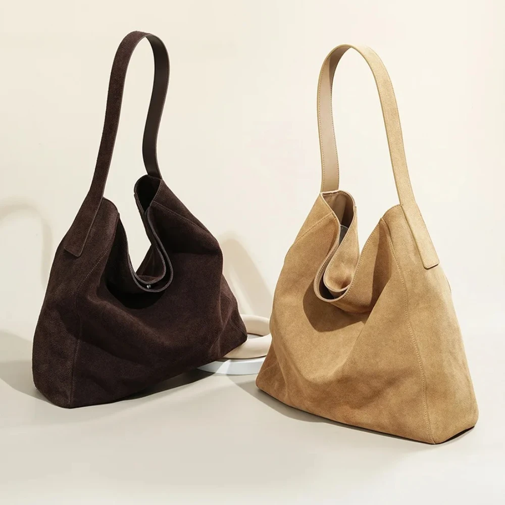 New Womens Tote Bags Suede Velvet Underarm Simple Large Capacity Layer Frosted Cowhide Handbag Shoulder Bag for Daily Work Use
New Womens Tote Bags Suede Velvet Underarm Simple Large Capacity Layer Frosted Cowhide Handbag Shoulder Bag for Daily Work Use