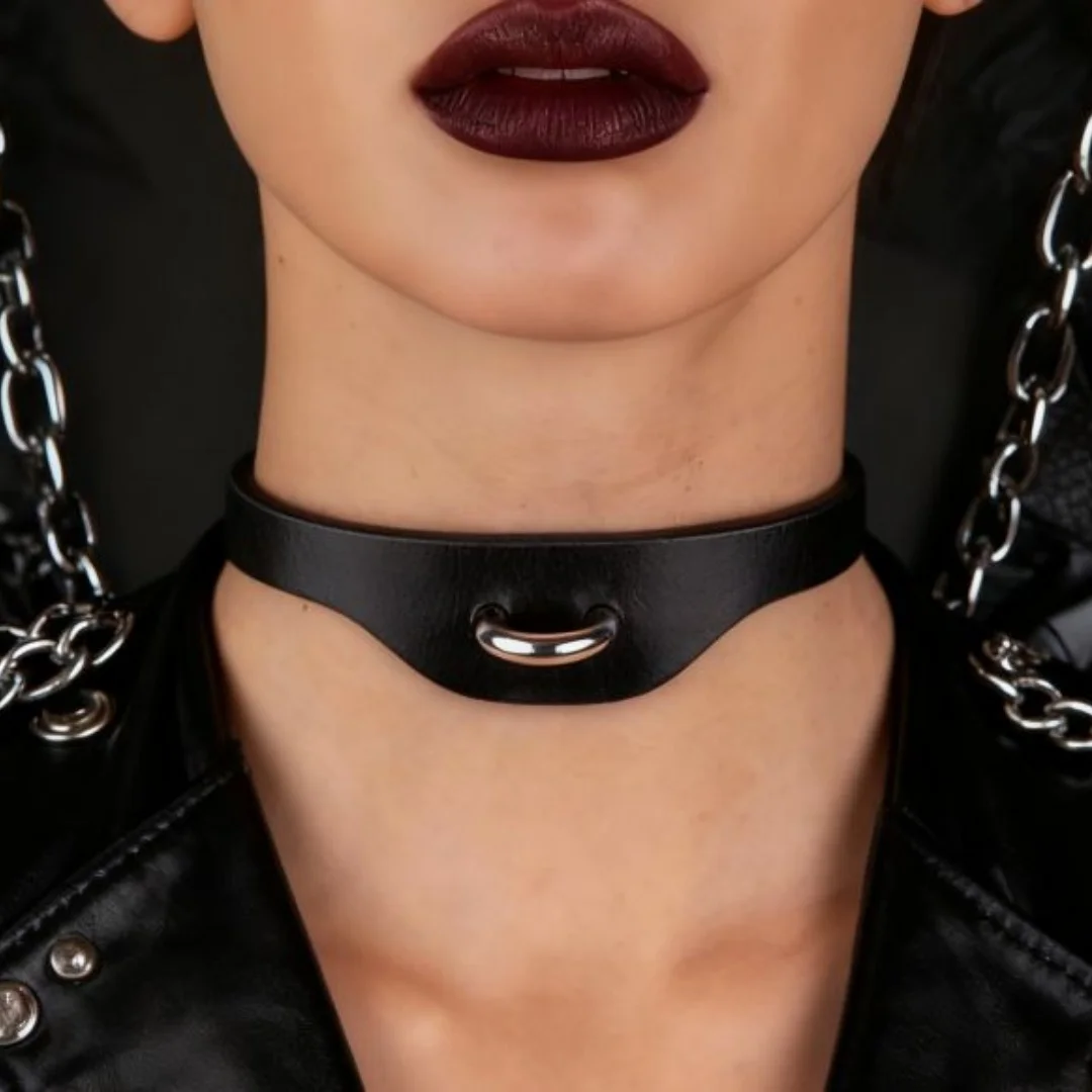 UYEE Готическое панк-колье из искусственной кожи с уплотнительным кольцом - регулируемое ожерелье с воротником для женщин, идеально подходящее для Хэллоуина и повседневной носки
UYEE Готическое панк-колье из искусственной кожи с уплотнительным кольцом - регулируемое ожерелье с воротником для женщин, идеально подходящее для Хэллоуина и повседневной носки