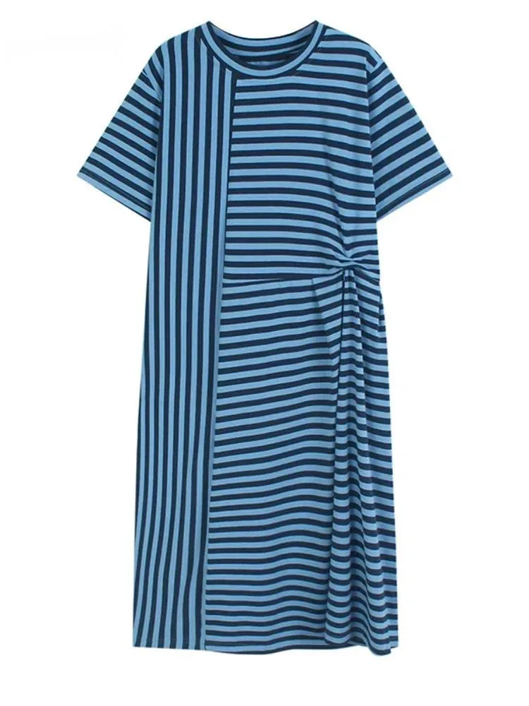 Women Blue Black Striped Pleated Big Size Midi Dress New Round Neck Short Sleeve Fashion Tide Spring Summer
Women Blue Black Striped Pleated Big Size Midi Dress New Round Neck Short Sleeve Fashion Tide Spring Summer