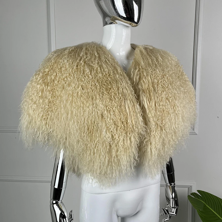 Короткое монгольское меховое пончо для женщин, укороченная меховая куртка, роскошные теплые новые поступления, женская дубленка
Короткое монгольское меховое пончо для женщин, укороченная меховая куртка, роскошные теплые новые поступления, женская дубленка