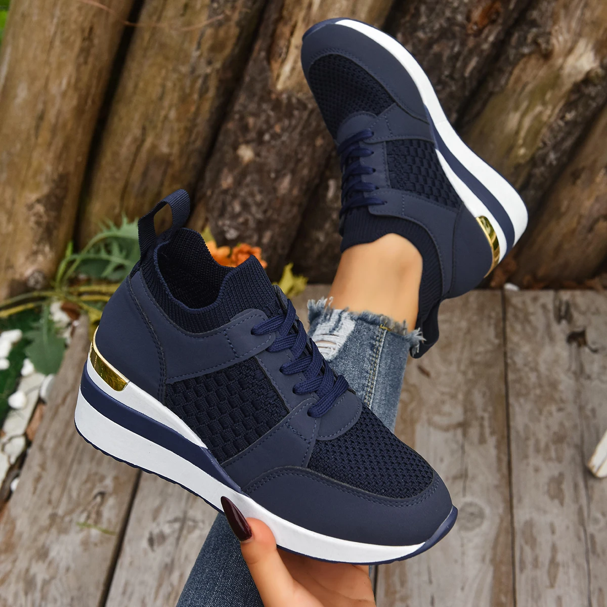 Женская дышащая модная обувь с сеткой, повседневные кроссовки на танкетке больших размеров, женские легкие нескользящие носки, кроссовки Zapatos De Mujer
Женская дышащая модная обувь с сеткой, повседневные кроссовки на танкетке больших размеров, женские легкие нескользящие носки, кроссовки Zapatos De Mujer