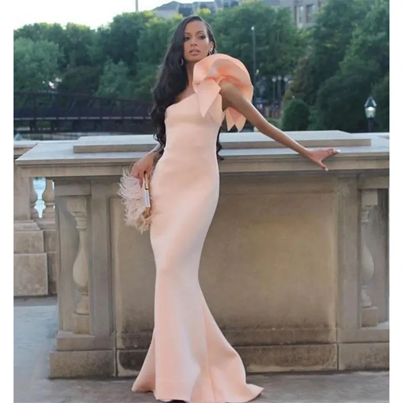 One Shoulder Mermaid Formal Evening Dresses Ruffles Tiers on Shoulder Elegant Long Evening Gowns Sexy Formal Prom Dresses
One Shoulder Mermaid Formal Evening Dresses Ruffles Tiers on Shoulder Elegant Long Evening Gowns Sexy Formal Prom Dresses