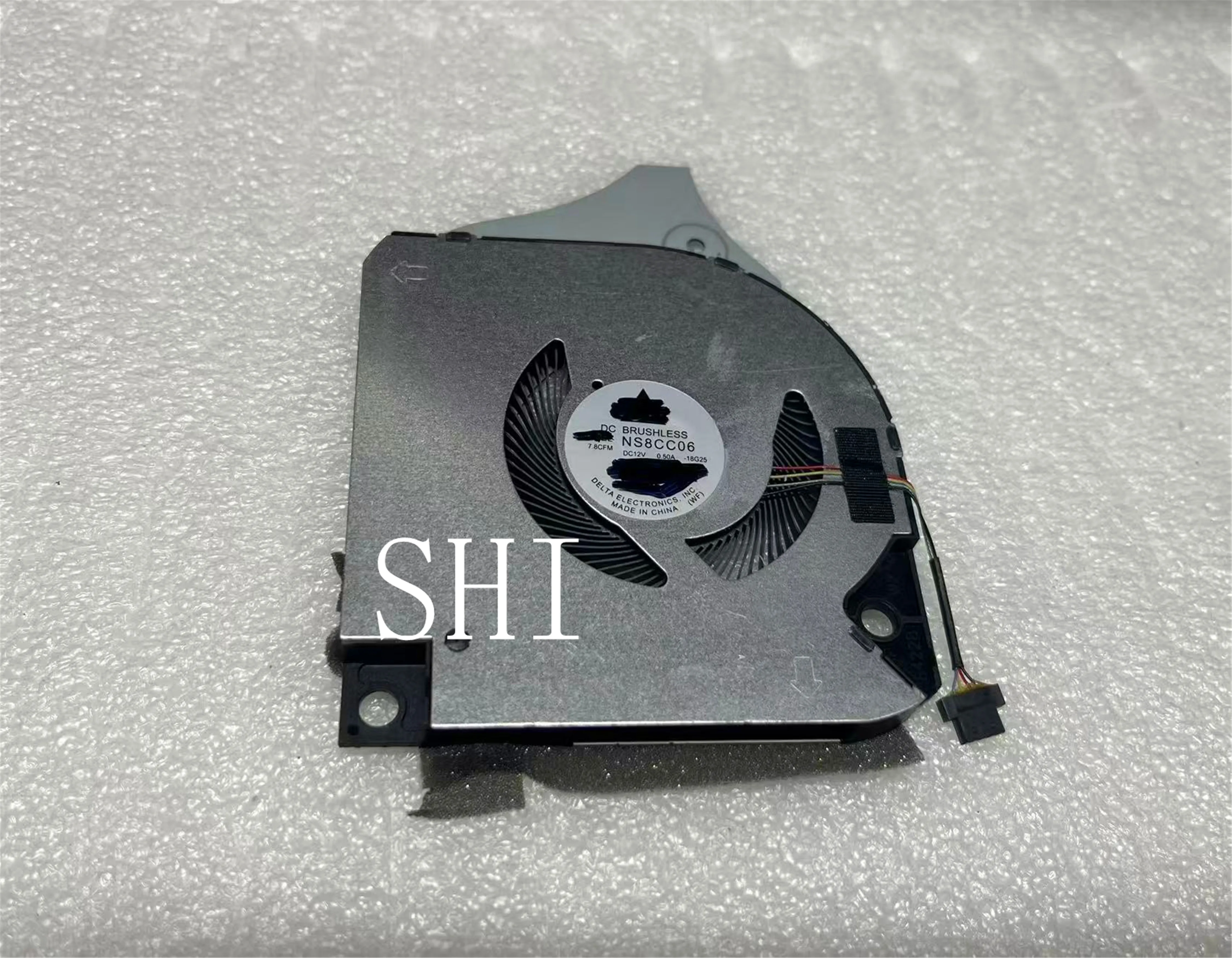 0MRJKK Laptop Cooling Fan For DELL G7 7790 G5 5590 NS8CC06-18G25 NS8CC06 18G2512V 0.5A MRJKK Free shipping
0MRJKK Laptop Cooling Fan For DELL G7 7790 G5 5590 NS8CC06-18G25 NS8CC06 18G2512V 0.5A MRJKK Free shipping