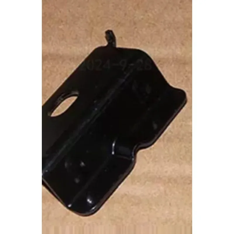 J42-3703015 Battery Pressure Plate for Chery Arrizo 5 7 EX GX 5pro 5plus
J42-3703015 Battery Pressure Plate for Chery Arrizo 5 7 EX GX 5pro 5plus