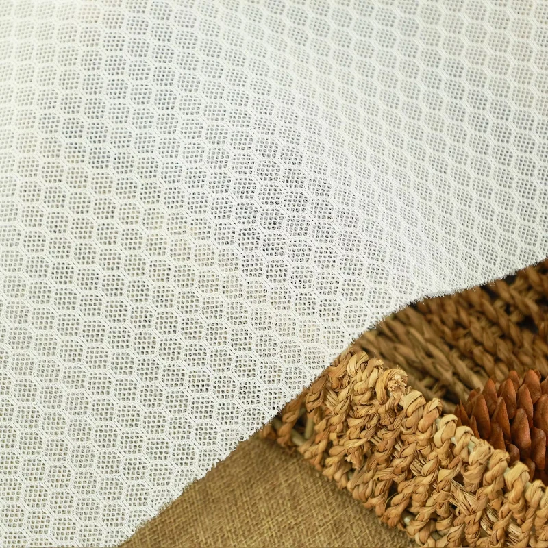 Ткань сетчатая 3D шестиугольная L100см x Ш160см, белая, утолщенная, типа «сэндвич», для ремонта обуви и головных уборов, дышащая текстильная ткань для шитья
Ткань сетчатая 3D шестиугольная L100см x Ш160см, белая, утолщенная, типа «сэндвич», для ремонта обуви и головных уборов, дышащая текстильная ткань для шитья