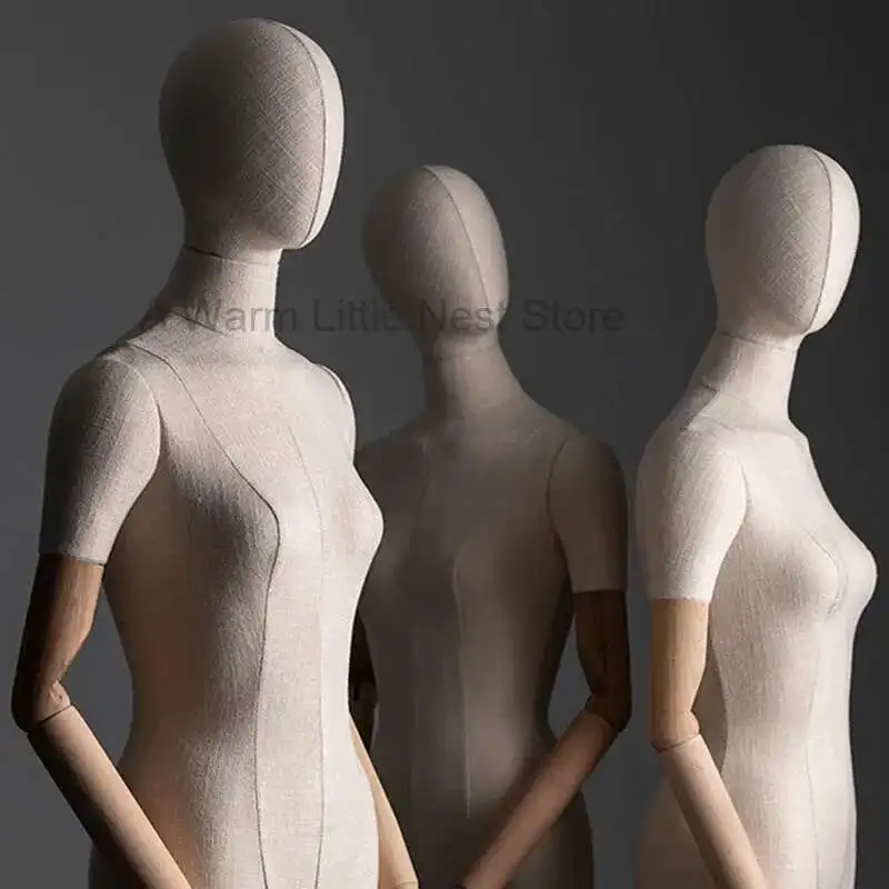 Half-length Mannequin for Women's Clothing Store Mannequins Creative Fake Human Body Window Model Prop Display Stand with Head
Half-length Mannequin for Women's Clothing Store Mannequins Creative Fake Human Body Window Model Prop Display Stand with Head