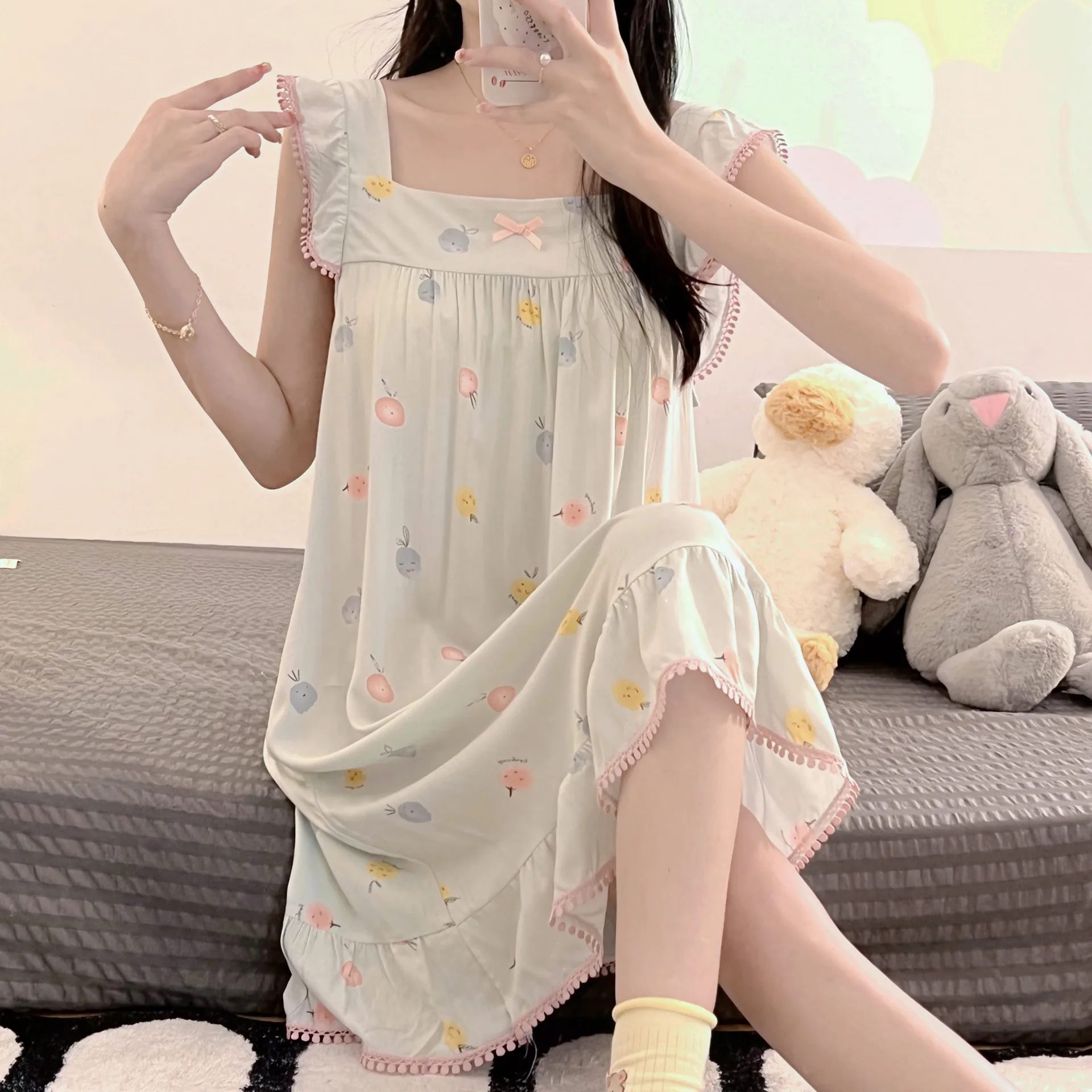 Plus Size Camisole Floral Print Woman Satin Summer Nightgowns Nightdress Night Robe Lounge Women Pijama Sleepwear Pajama Pj
Plus Size Camisole Floral Print Woman Satin Summer Nightgowns Nightdress Night Robe Lounge Women Pijama Sleepwear Pajama Pj