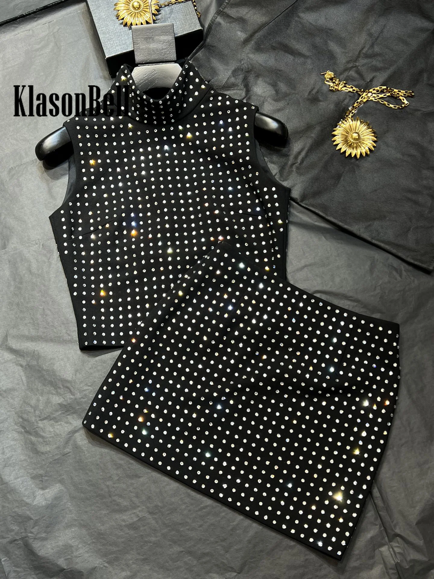 12.1 KlasonBell Black Fashion Shining Diamonds Crystal Stand Collar Sleeveless Tank Top + Mini Skirt 2 Piece Set Women
12.1 KlasonBell Black Fashion Shining Diamonds Crystal Stand Collar Sleeveless Tank Top + Mini Skirt 2 Piece Set Women
