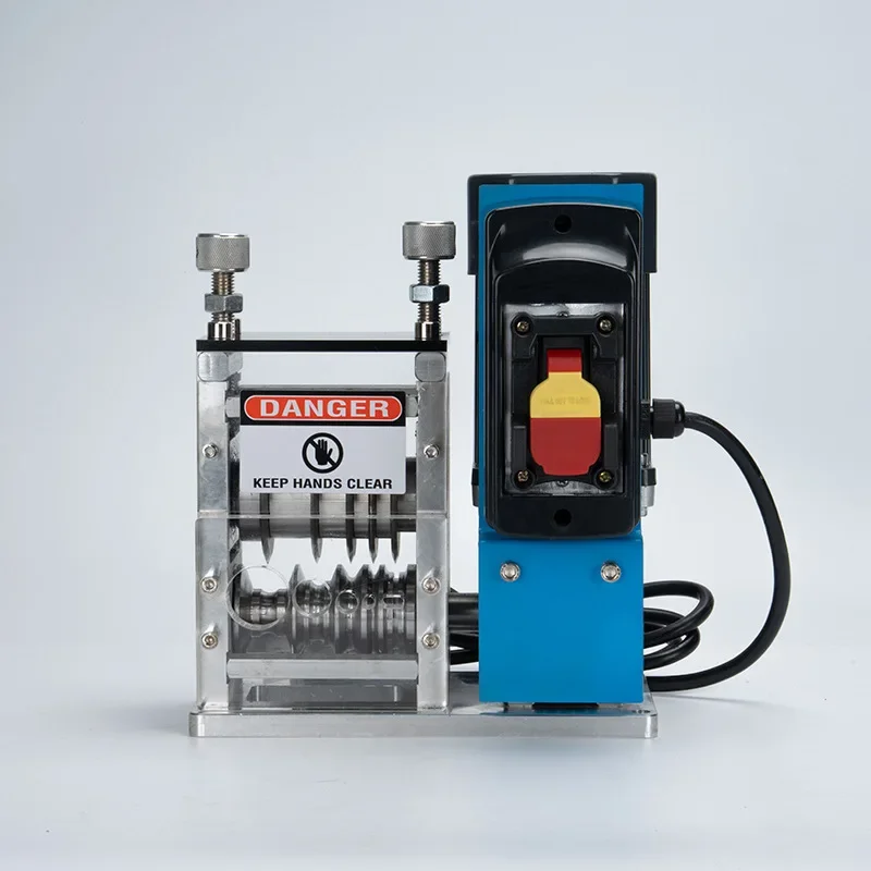 1PC Electric Wire Stripping Machine 220v Wire Stripping Machine Small Waste Copper Wire Stripping Machine for Household Use
1PC Electric Wire Stripping Machine 220v Wire Stripping Machine Small Waste Copper Wire Stripping Machine for Household Use