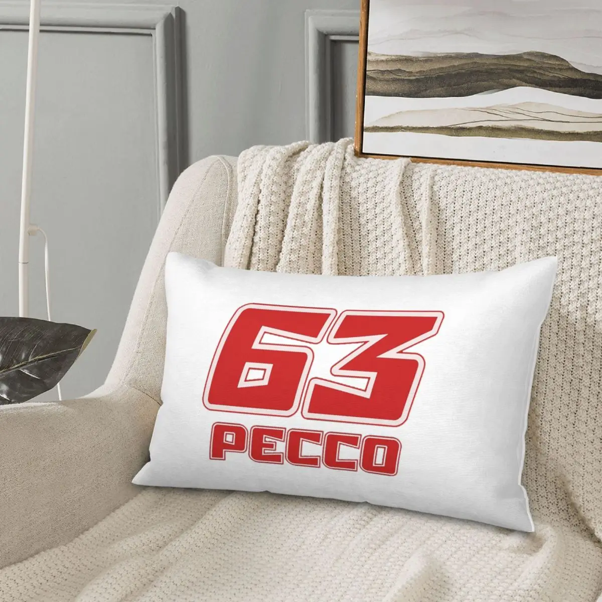 Pecco Bagnaia 63, прямоугольная наволочка, чехол для подушки, декор для спальни, кровати, домашняя комфортная декоративная подушка
Pecco Bagnaia 63, прямоугольная наволочка, чехол для подушки, декор для спальни, кровати, домашняя комфортная декоративная подушка