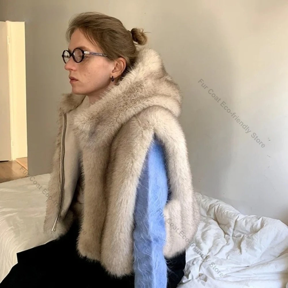 High Street Y2k Girls Hooded Sleeveless Faux Fur Coat Women Waistcoat Autumn 2026 Winter Gradient Fox Fur Vest Top Gilet Femme
High Street Y2k Girls Hooded Sleeveless Faux Fur Coat Women Waistcoat Autumn 2026 Winter Gradient Fox Fur Vest Top Gilet Femme