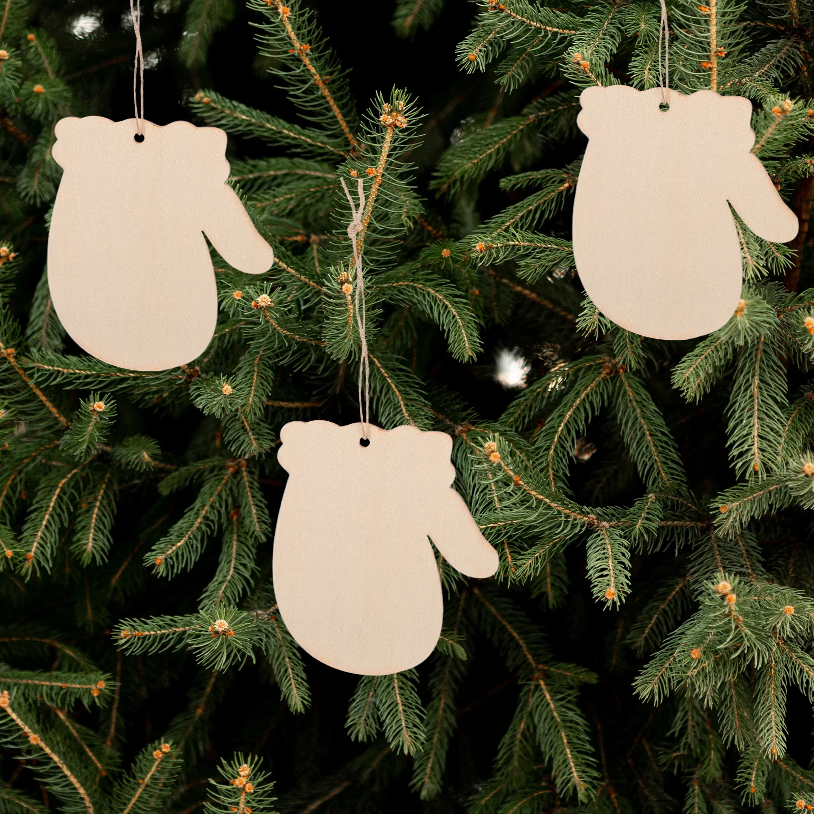 100 set Christmas Wood Slice Ornaments Unfinished Mitten Cutouts Diy Holiday Crafts Tree Decorations Wooden Christmas Party
100 set Christmas Wood Slice Ornaments Unfinished Mitten Cutouts Diy Holiday Crafts Tree Decorations Wooden Christmas Party