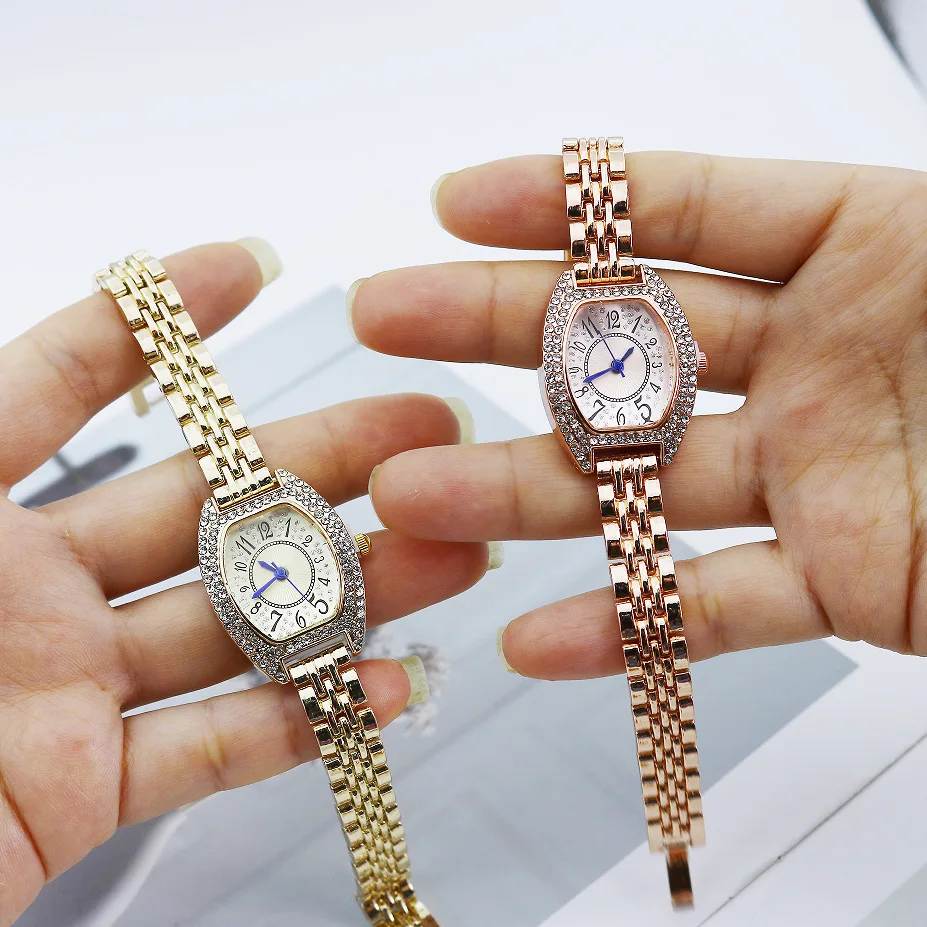 Женские часы-браслет, наручные часы, женские часы, легкие роскошные брендовые деловые золотые часы из нержавеющей стали, женские модные кварцевые часы
Женские часы-браслет, наручные часы, женские часы, легкие роскошные брендовые деловые золотые часы из нержавеющей стали, женские модные кварцевые часы