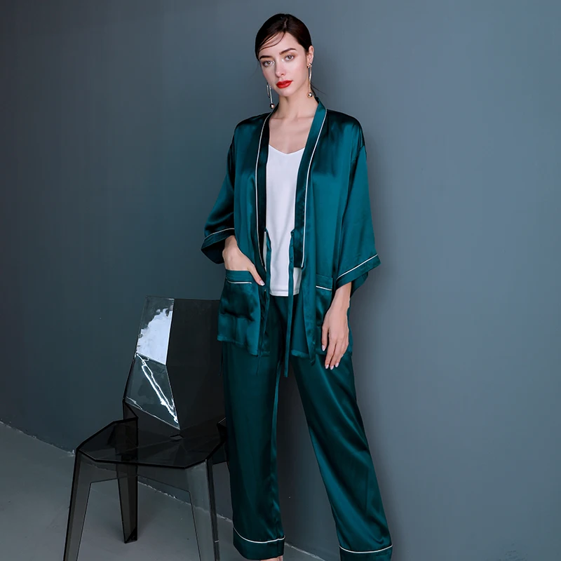 100% Mulberry Silk Women Sleepwear Loungewear Solid Color 2pc Silk Kimono Pajamas Long Sleeve V Neck Kimono Shirt Tops and Pants
100% Mulberry Silk Women Sleepwear Loungewear Solid Color 2pc Silk Kimono Pajamas Long Sleeve V Neck Kimono Shirt Tops and Pants