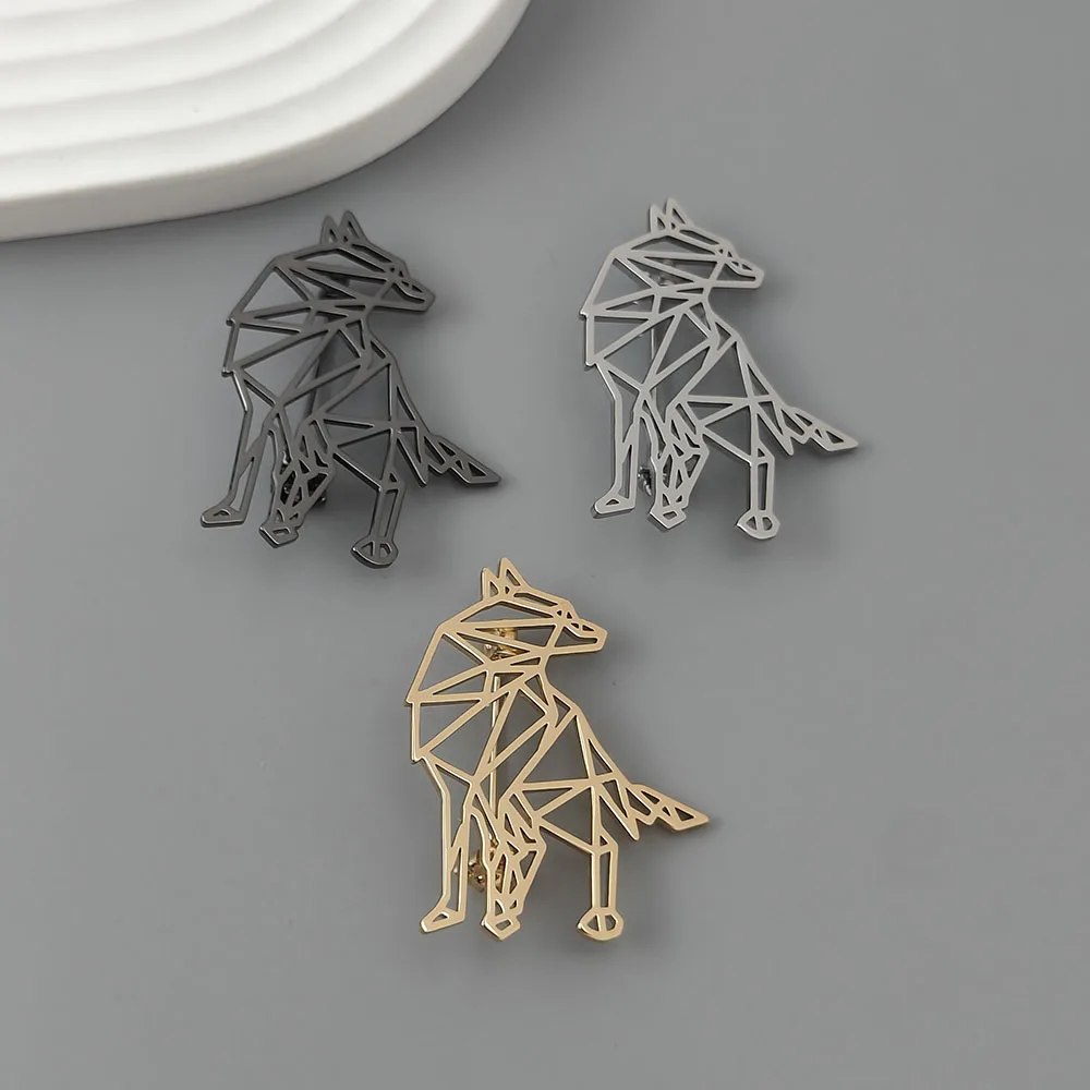 Fashion Punk Style Hollow Lines Wolf King Stainless Steel Gold-plated 18K Brooch, Black Suit Accessories, Wedding Matching Set
Fashion Punk Style Hollow Lines Wolf King Stainless Steel Gold-plated 18K Brooch, Black Suit Accessories, Wedding Matching Set