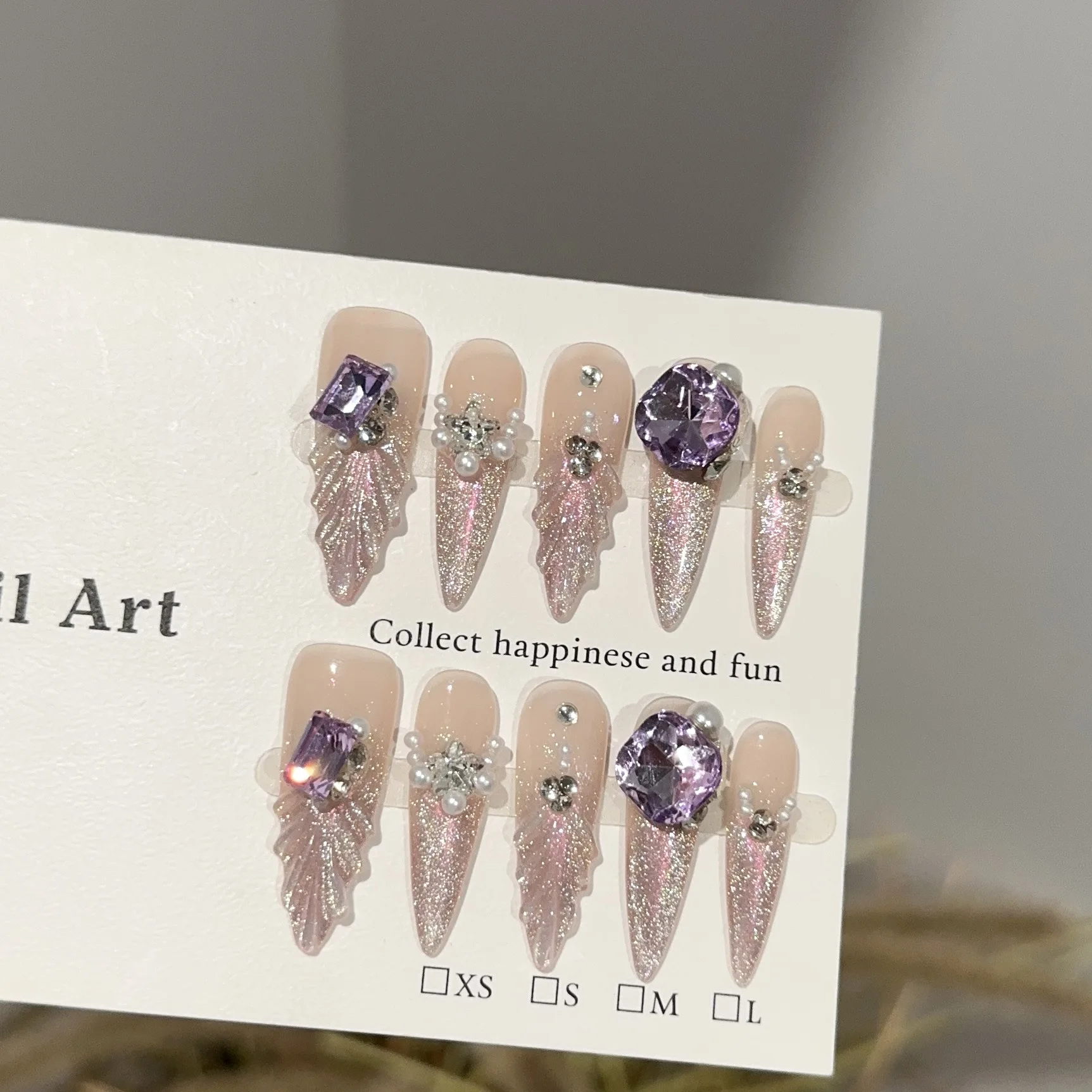 10 Pieces of Long Pointed Handmade Nails Pink Purple Cat eye Fake Nails Rhinestones Pearls and Diamonds Sparkling Manicure
10 Pieces of Long Pointed Handmade Nails Pink Purple Cat eye Fake Nails Rhinestones Pearls and Diamonds Sparkling Manicure