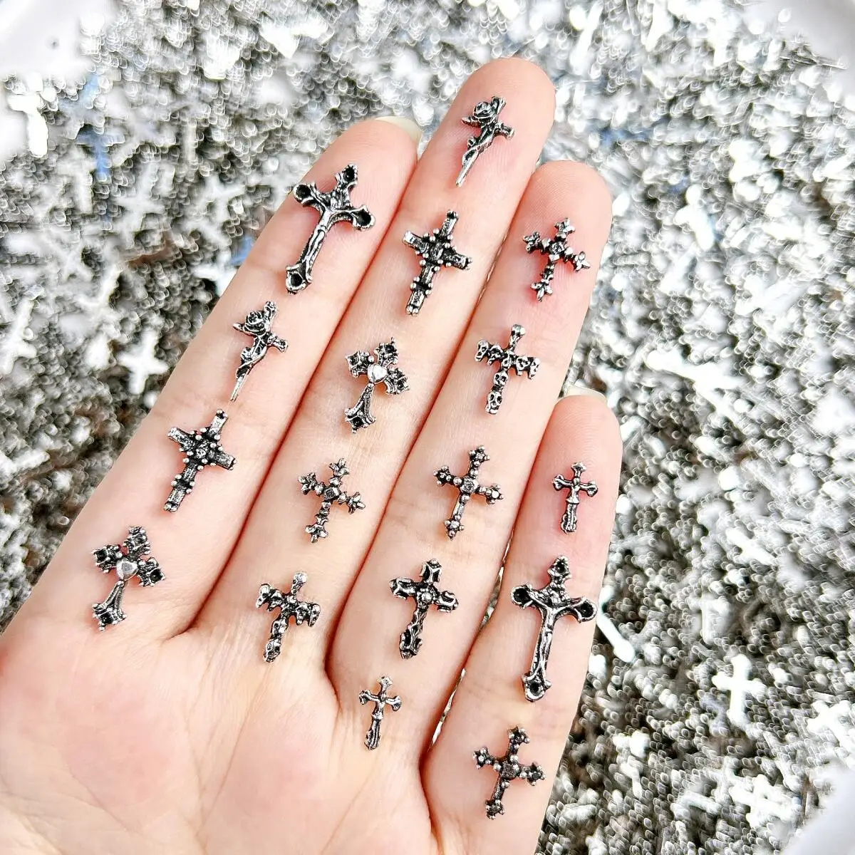 20PCS New Vintage Creative Alloy Cross Nail Charms 3D Classic Punk Style Cross Nail Art Decorations for DIY Y2K Nails Ornaments
20PCS New Vintage Creative Alloy Cross Nail Charms 3D Classic Punk Style Cross Nail Art Decorations for DIY Y2K Nails Ornaments