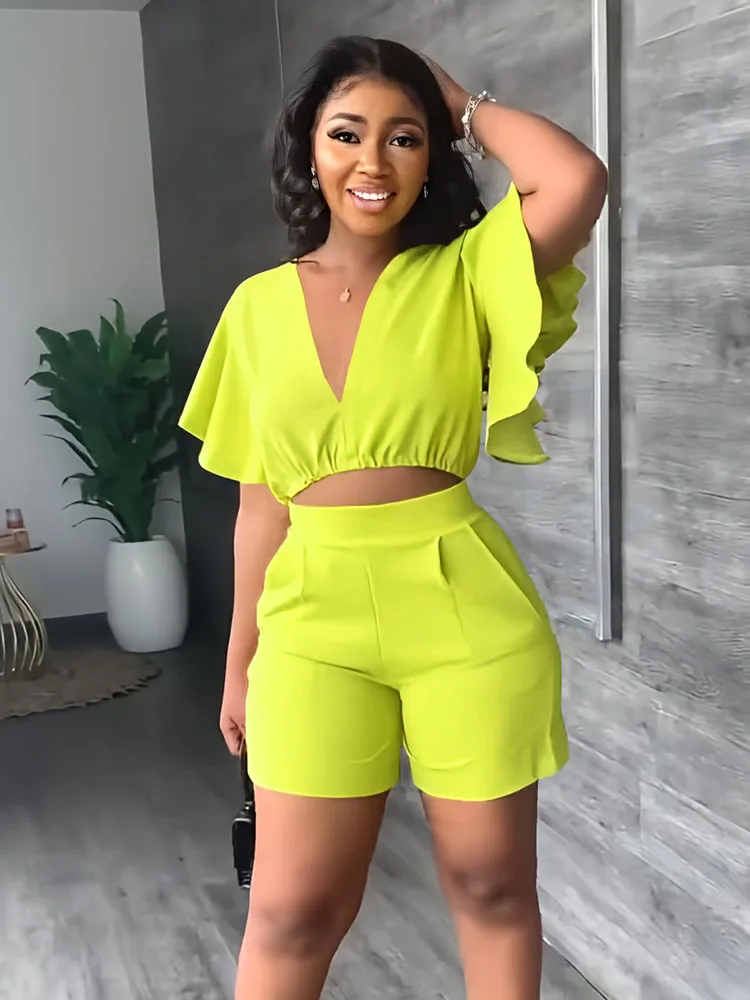 2024Summer V Neck Short Tops Women Set Solid Color Fashion Flounces Short Sleeved Casual Shorts Suit Female Office Two Piece Set
2024Summer V Neck Short Tops Women Set Solid Color Fashion Flounces Short Sleeved Casual Shorts Suit Female Office Two Piece Set