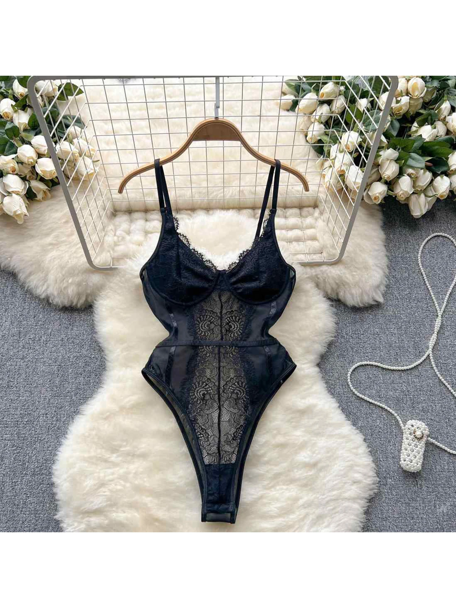Women Black Lace Jumpsuits Vintage Skinny Playsuits Harajuku Sleeveless Overall Exotic Sexy Rompers Coquette Clothes Summer 2025
Women Black Lace Jumpsuits Vintage Skinny Playsuits Harajuku Sleeveless Overall Exotic Sexy Rompers Coquette Clothes Summer 2025