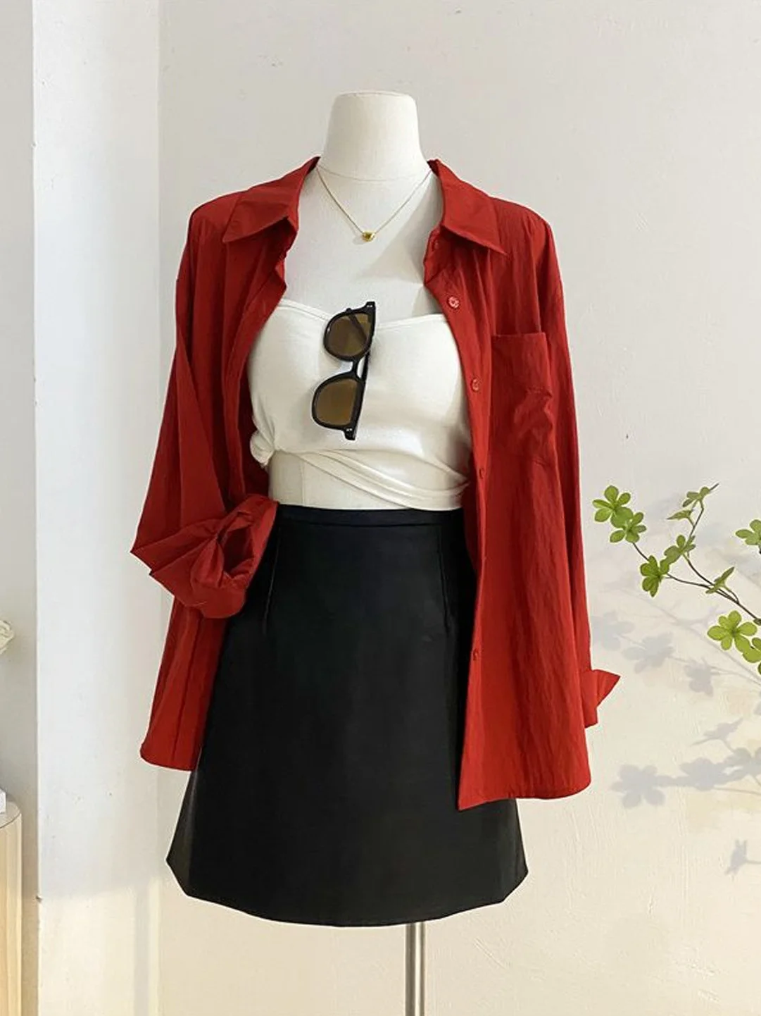 Loose Long Sleeve Neck Shirt Women's Red Vintage Fashion Spring New Style Hong Kong Style Design Sense Polyester Fiber
Loose Long Sleeve Neck Shirt Women's Red Vintage Fashion Spring New Style Hong Kong Style Design Sense Polyester Fiber