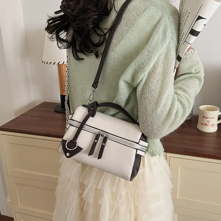 Global Hot Sale White Woven Handbag Fashion Crossbody Shoulder Bag Premium Purse for Worldwide Female Consumers
Global Hot Sale White Woven Handbag Fashion Crossbody Shoulder Bag Premium Purse for Worldwide Female Consumers